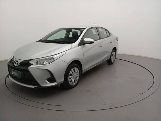 TOYOTA YARIS 1.5 16V FLEX SEDAN XL LIVE MULTIDRIVE TOYOTA YARIS 1.5 16V FLEX SEDAN XL LIVE MULTIDRIVE
